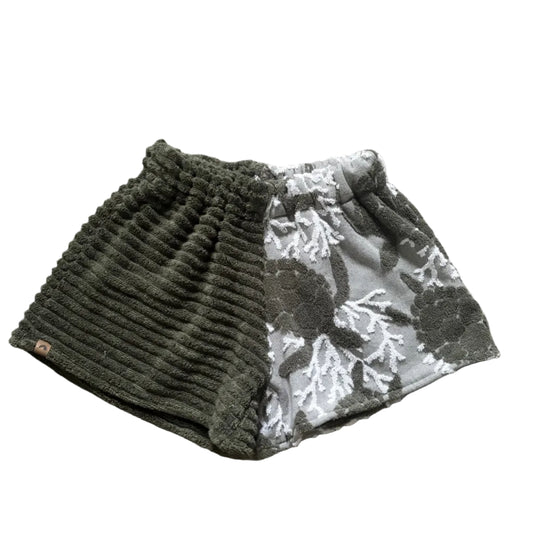 Turtle Print Towel Shorts - XXL